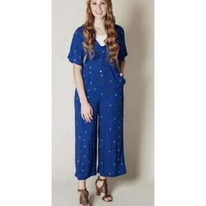 LUSH Blue Print short-sleeve jumpsuit w/ pockets M